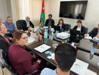 وفد أميركي يزور المركز الوطني لمكافحة الأوبئة والأمراض السارية