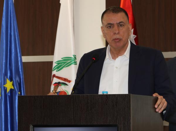 وزير الداخلية يفتتح مركز المؤتمرات والتدريب