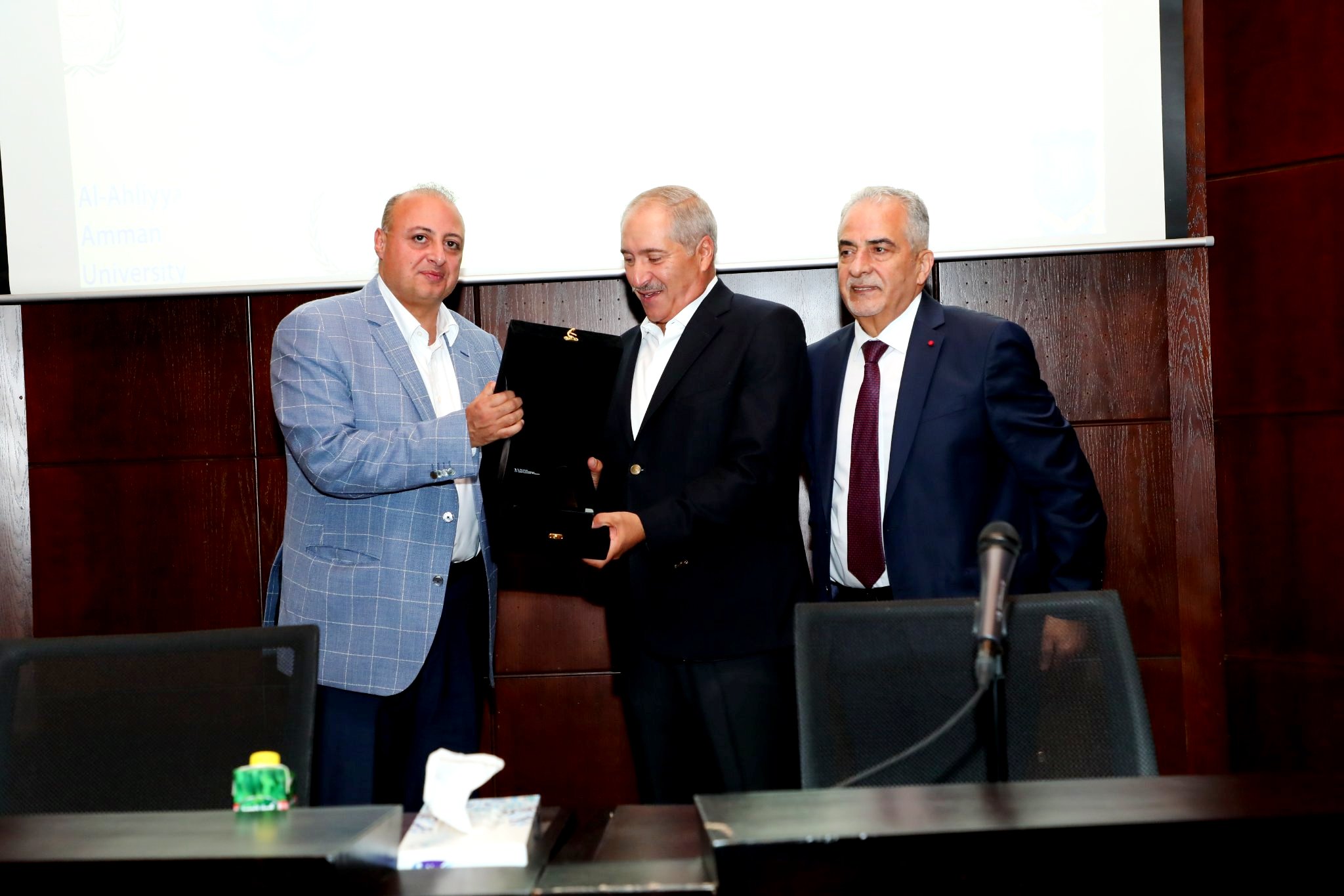بالصور..  جودة يختتم فعاليات نموذج الأمم المتحدة لطلبة عمان الأهلية