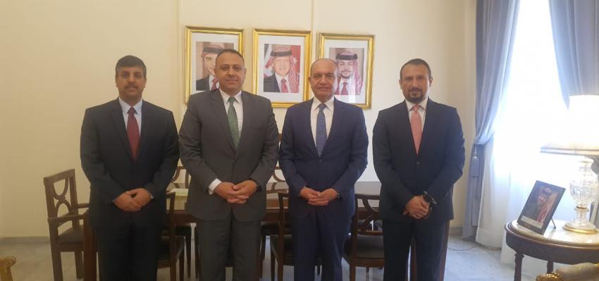 العضايلة يستقبل موفد الرئيس المصري لنقل التهاني بعيد الاستقلال