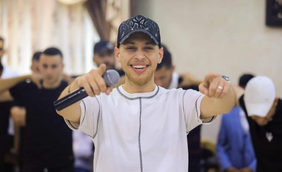 محكمة الاحتلال تسجن الفنان الشعبي عدي الزاغة