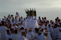 في عيد الحصاد.. السامريون يحجّون إلى جبل"جرزيم"