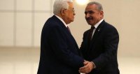 عباس أبلغ مقربيه نيته إقالة رئيس الوزراء محمد اشتية