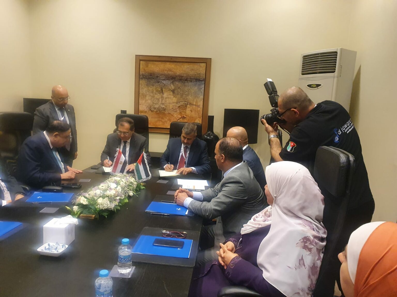 الأردن ومصر يوقعان مذكرة تفاهم للتعاون في مجال النفط والغاز الطبيعي