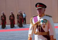 أسرة (مرايا) تهنئ قائد الوطن بعيد الجلوس الثالث والعشرين