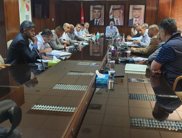 وزير المياه: ضرورة معالجة ملاحظات المواطنين رغم الظروف "الحرجة"