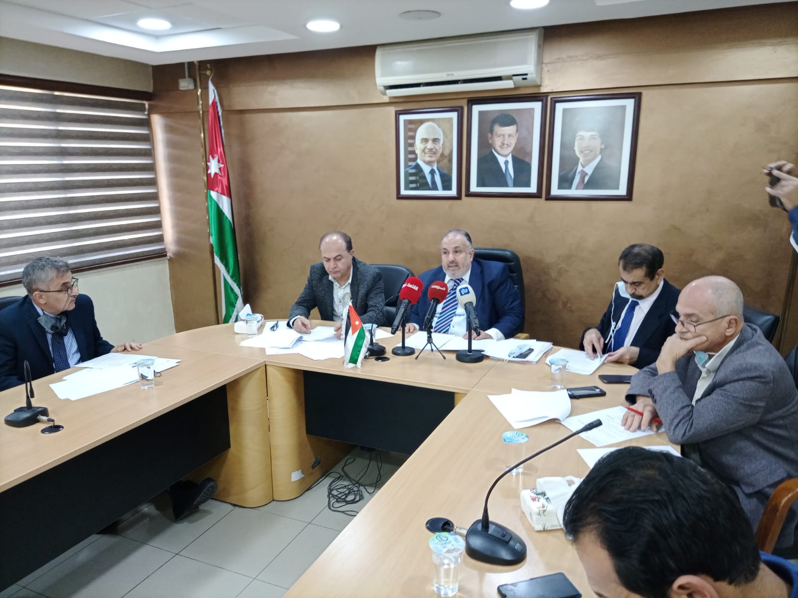 "الصندوق التعاوني للأطباء" يقترب من اتفاق لتطبيق تعليماته برعاية البنك المركزي