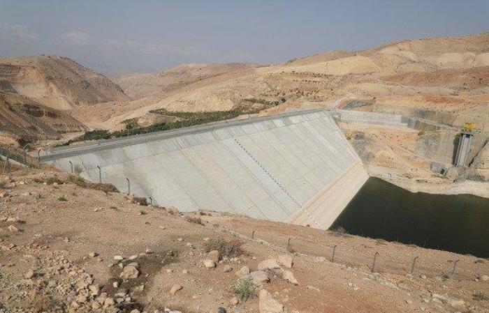 وزير اسبق يخالف تصريحات حكومة الخصاونة حول المياه