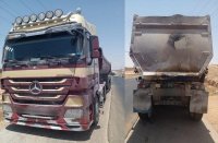 ضبط حدث يقود مركبة شحن بالمفرق
