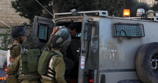 بالاسماء.. الاحتلال يعتقل عددًا من الفلسطينيين في الضفة