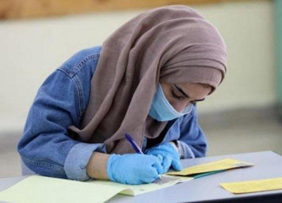 التربية : جرعتي مطعوم كورونا شرط لحضور امتحان التوجيهي
