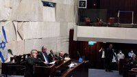 الكنيست الصهيوني يصوت على حل نفسه في خطوة أولية نحو إجراء انتخابات مبكرة