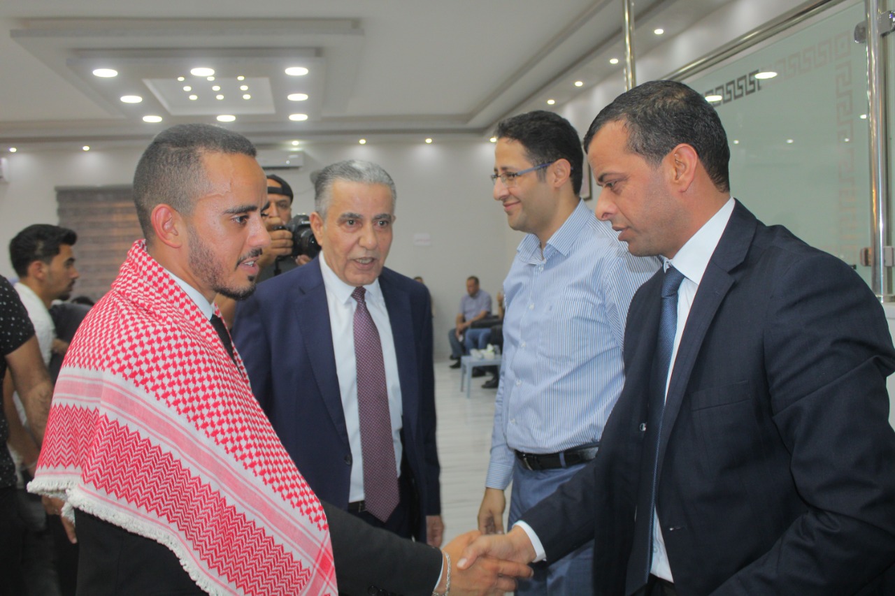 الصحفي حكمت المومني يحتفل بتخرج نجله عمر وسط حضور واسع لاعلاميين (صور)