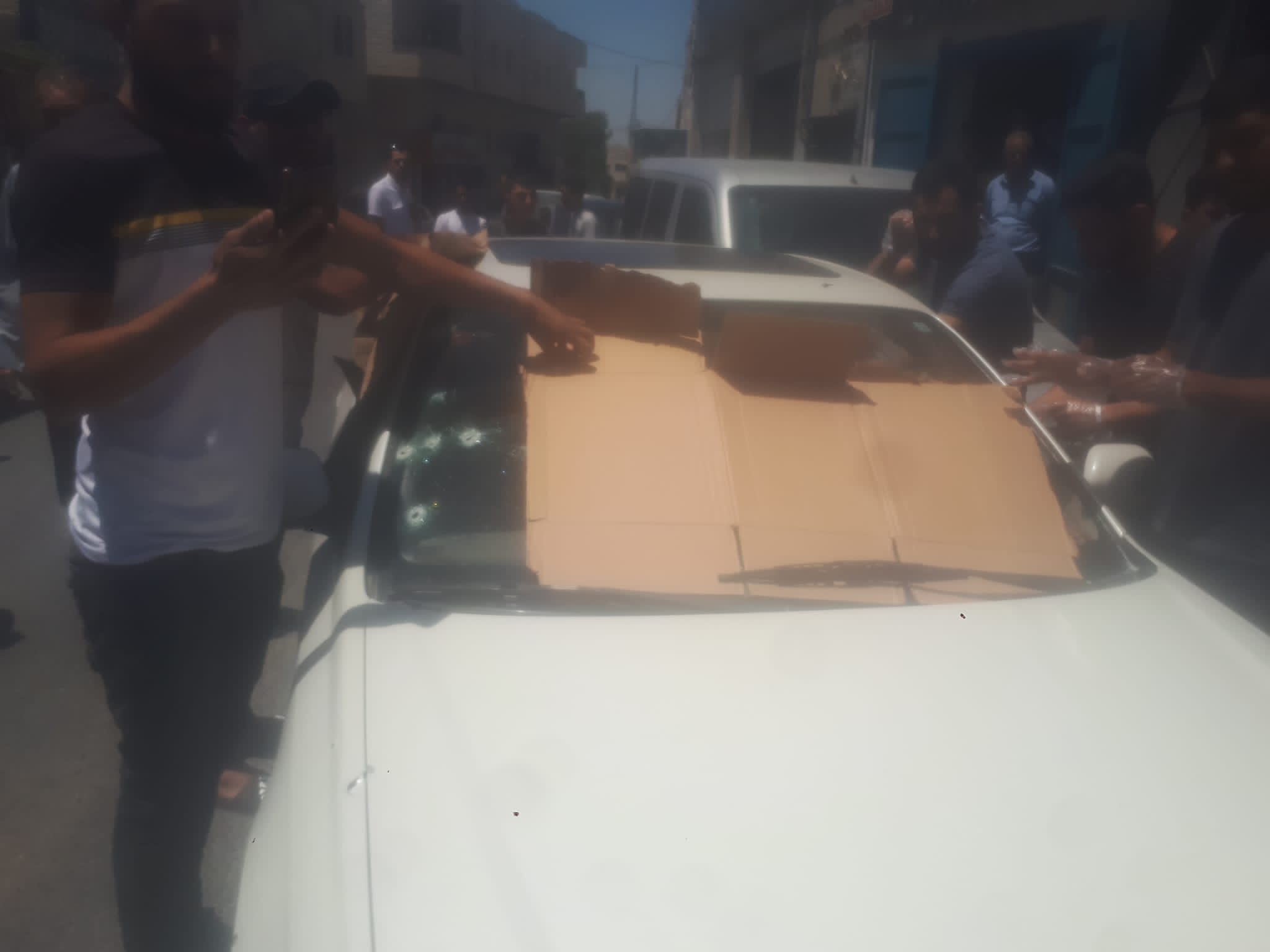 مقتل ثلاثة اشخاص باطلاق نار جنوب الخليل