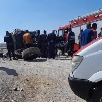 اصابة 3 اشخاص بتدهور ضاغطة نفايات لبلدية سهل حوران