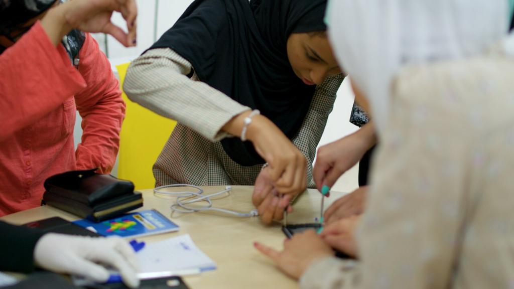 "الخيرية الهاشمية" تنفذ مشروع "تعافي النساء والشباب اقتصاديا"