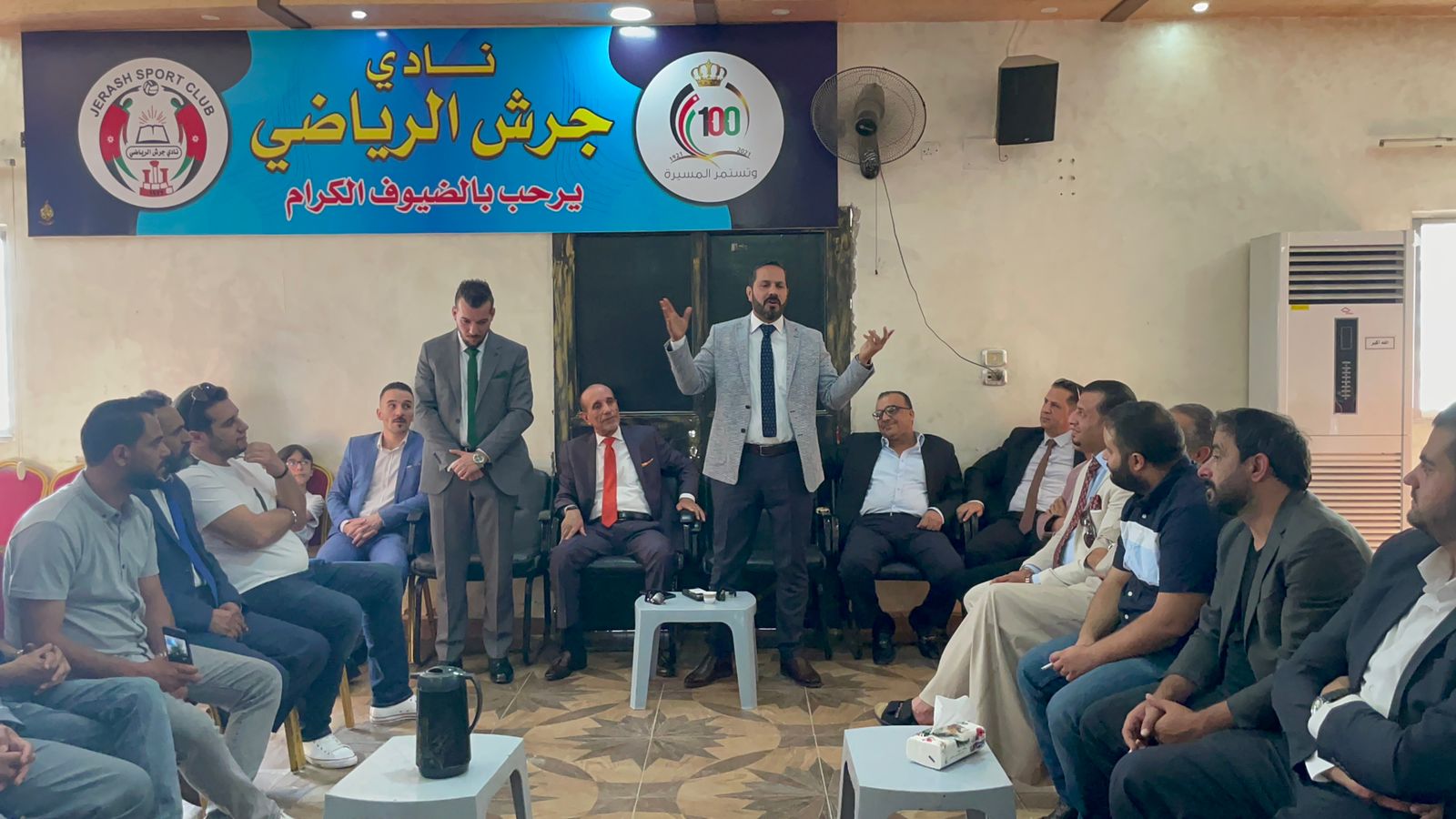 الزميل رسلان مشاقبه يدخل القفص الفضي... شاهد