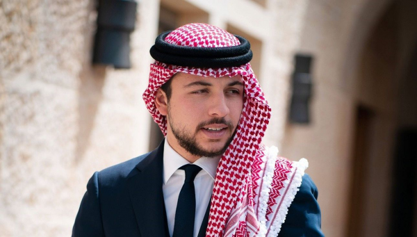 ولي العهد مهنئا بالعيد: نسأل الله أن يحفظ أردننا الغالي وشعبه العزيز