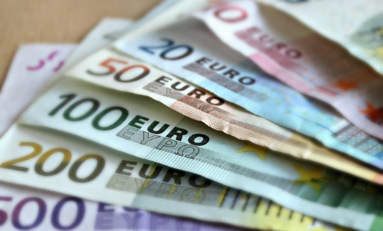 توقع فوائد اقتصادية للأردن بعد تراجع سعر صرف اليورو مقابل الدولار - تفاصيل
