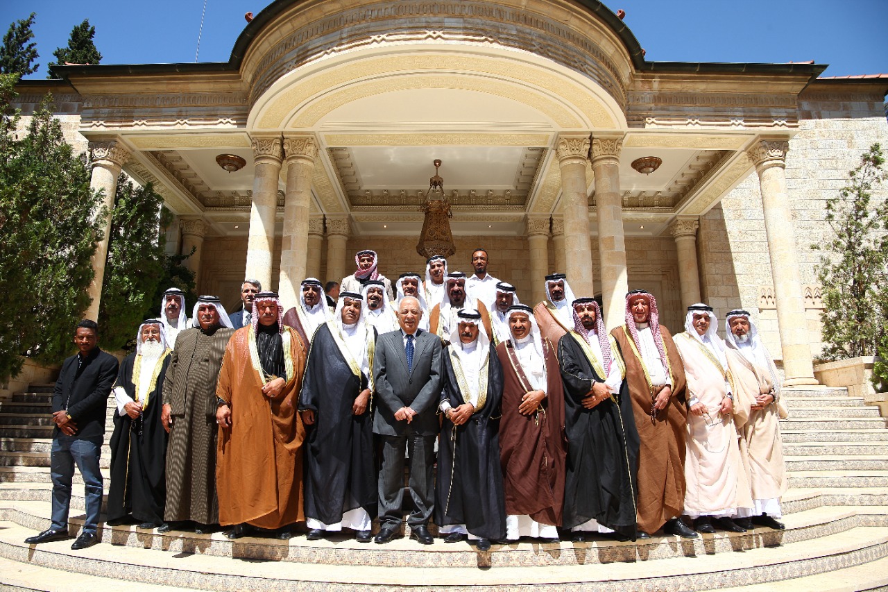 العيسوي يلتقي مجموعة من اهالي محافظة الزرقاء