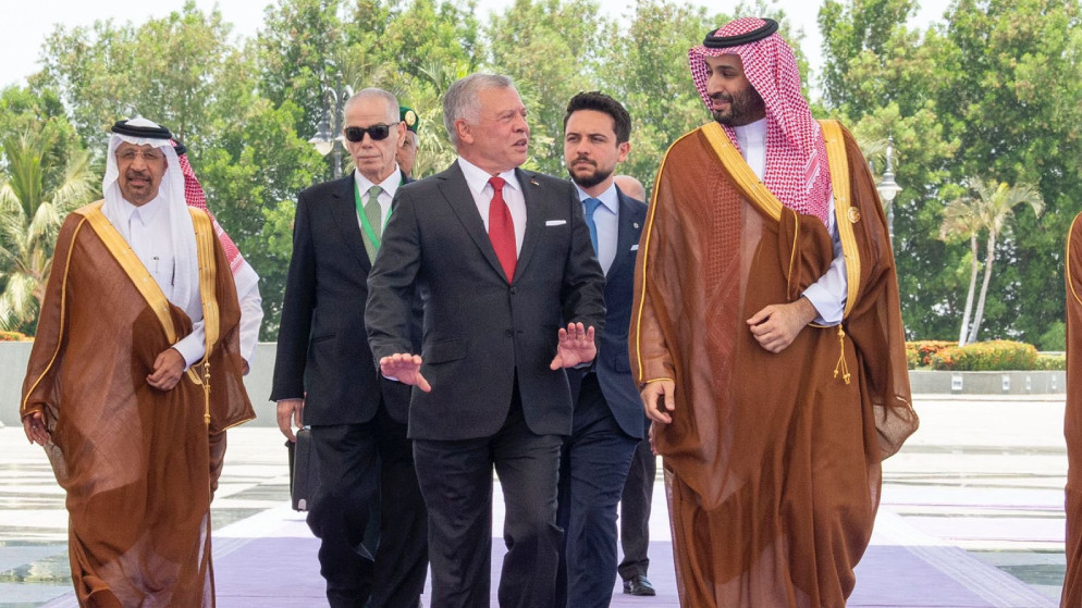 الملك يصل للسعودية للمشاركة في قمة جدة للأمن والتنمية