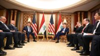 رئيس الوزراء العراقي يؤكد لبايدن التزامه بالمضي في مبادرات للتقريب بين جيران العراق