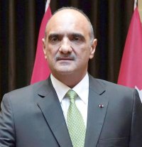 رئيس الوزراء يهنئ بالعيد الثالث والخمسين لبترا