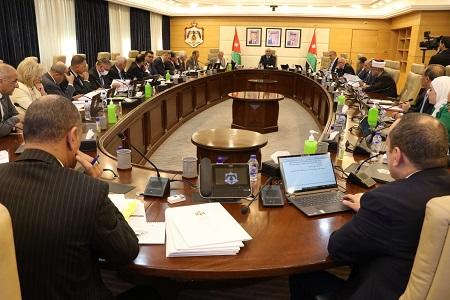 الحكومة تقر مشروع قانون تنظيم البيئة الاستثمارية