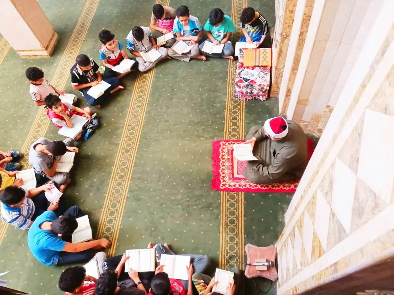 75 نائباً يطالبون بفتح مراكز تحفيظ القرأن