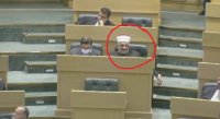 ضحك وزير الاوقاف اثناء حديث القطاونة عن "جمعية المحافظة" يثير رواد مواقع التواصل - شاهد الفيديو
