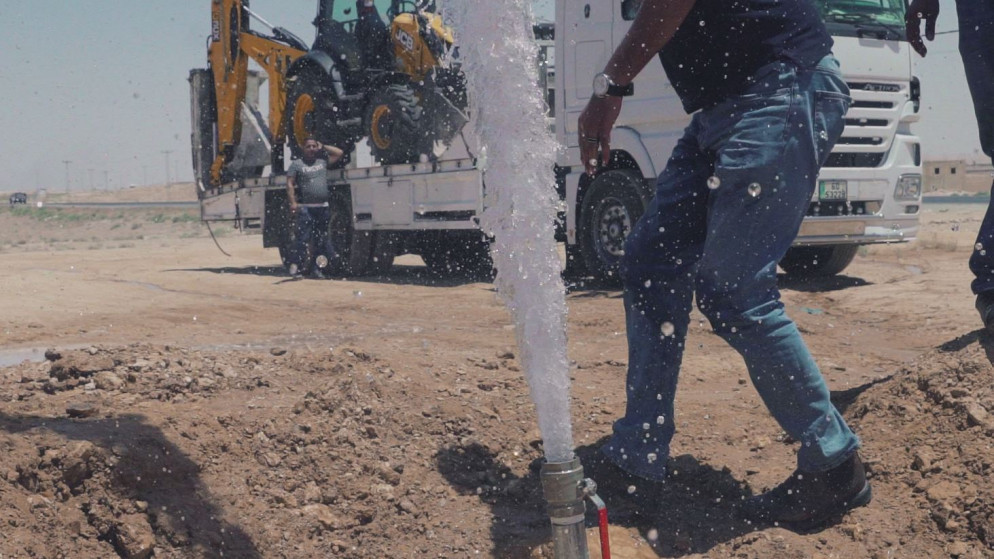 حملة مداهمات تكشف اعتداءات على خطوط رئيسية للمياه تزود مزارع ومنازل جنوب عمان