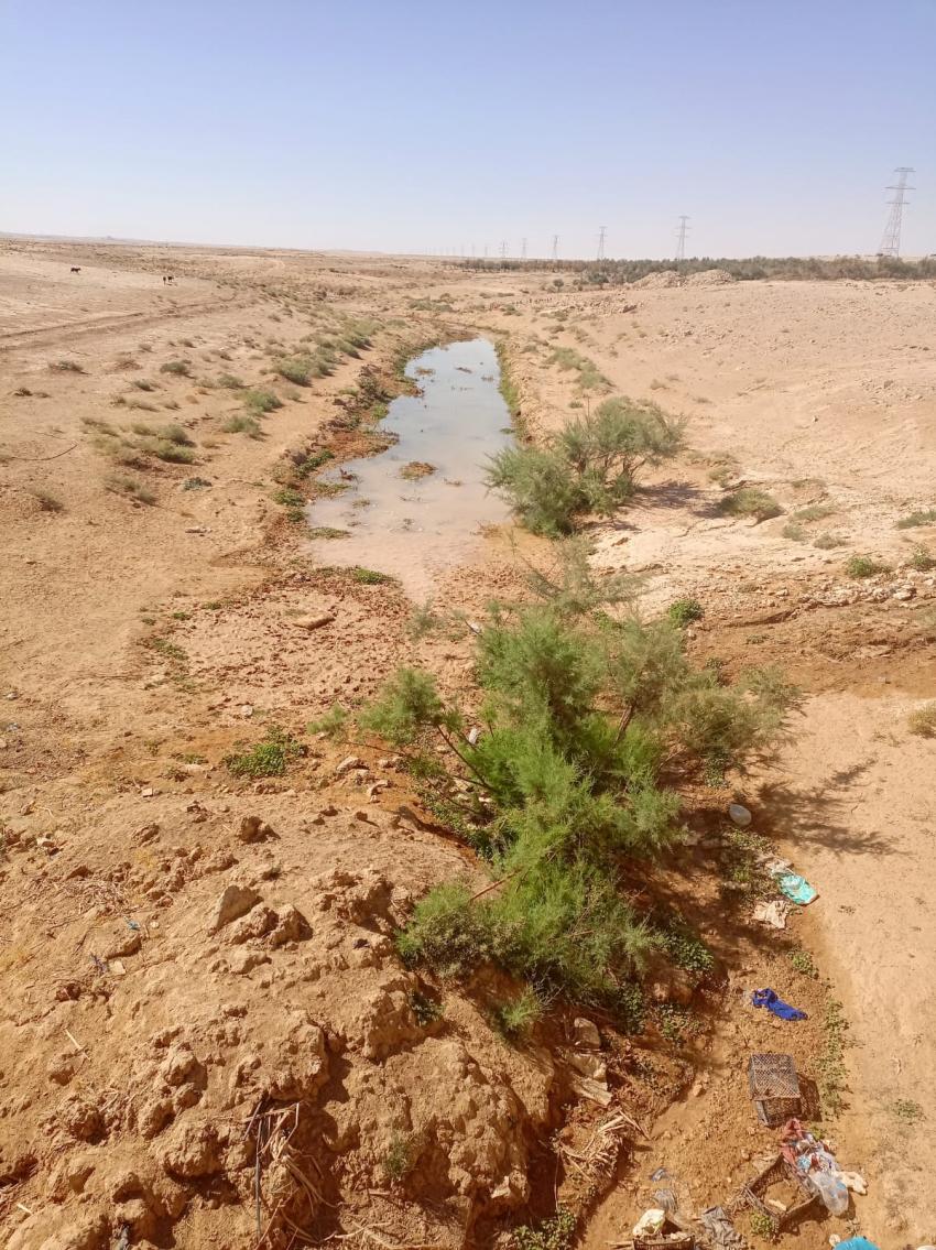 بالصور .. اعتداءات كبيرة على خطوط مياه رئيسية في عمان لتزويد مزارع وصهاريج