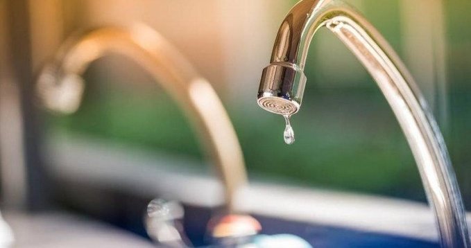 مقاول يتسبب بكسر خط  ناقل رئيسي في عمان وهذه المناطق لن تصلها المياه اليوم