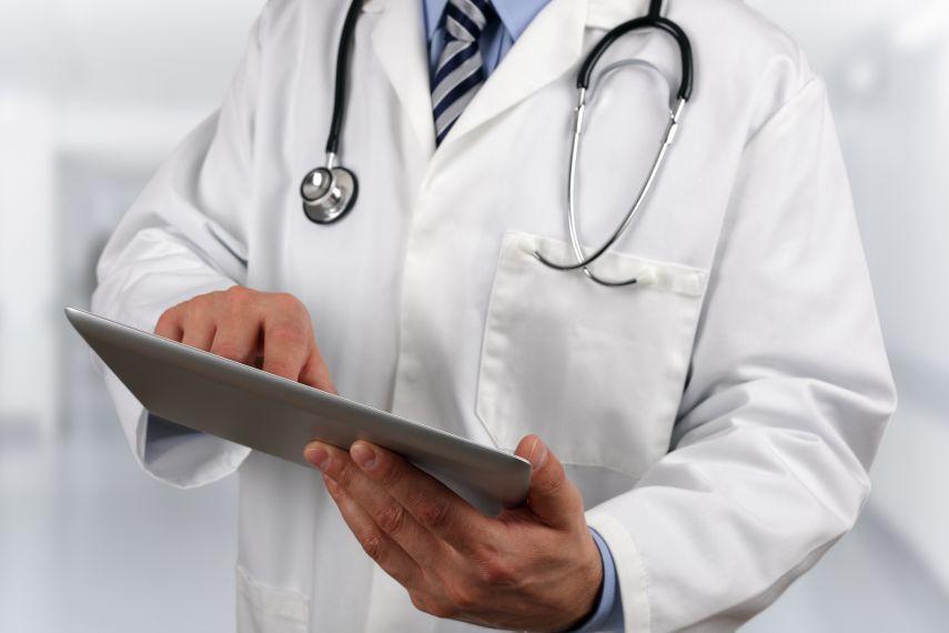 حبس الطبيب المتسبب بالخطأ الطبي بالزرقاء لمدة 15 يوم