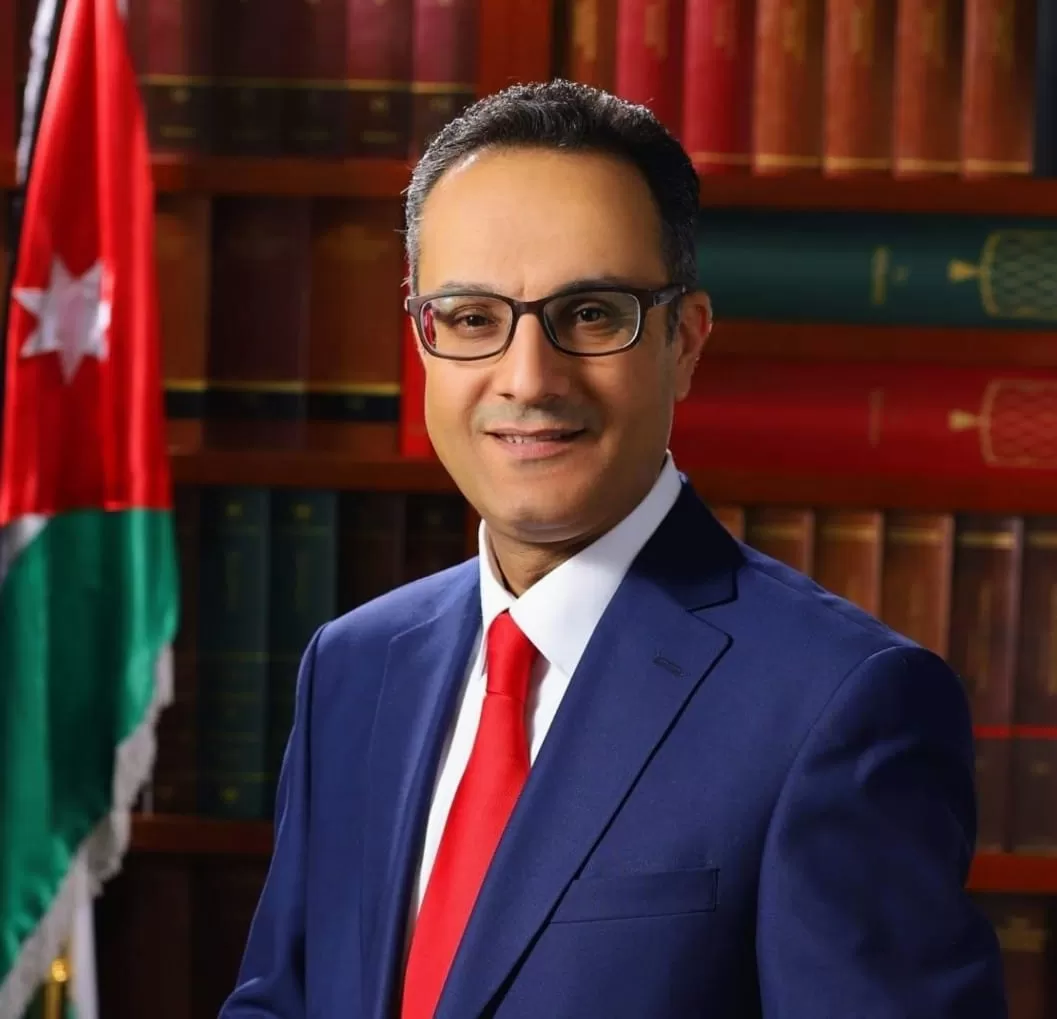 محمد الزيود يقدم استقالته من وزارة العمل