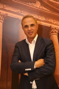 إيهاب مجاهد يكتب : بنصف السلاح