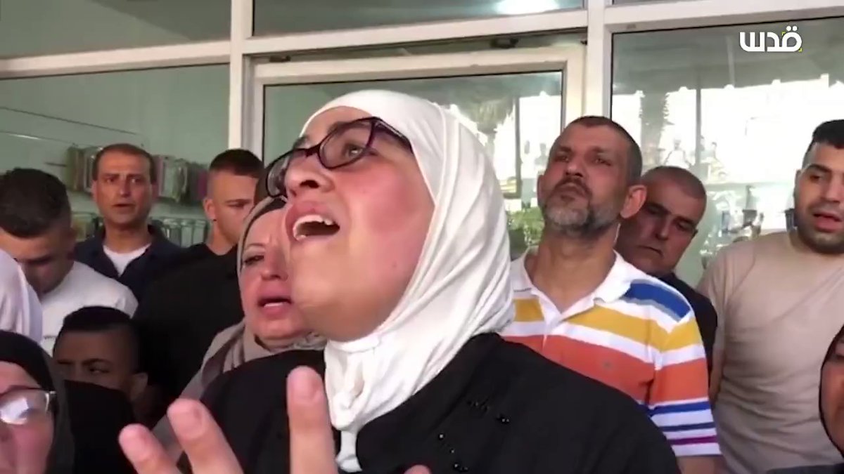 شاهد الفيديو.. ردة فعل "قوية" لوالدة الشهيد المطارد ابراهيم النابلسي