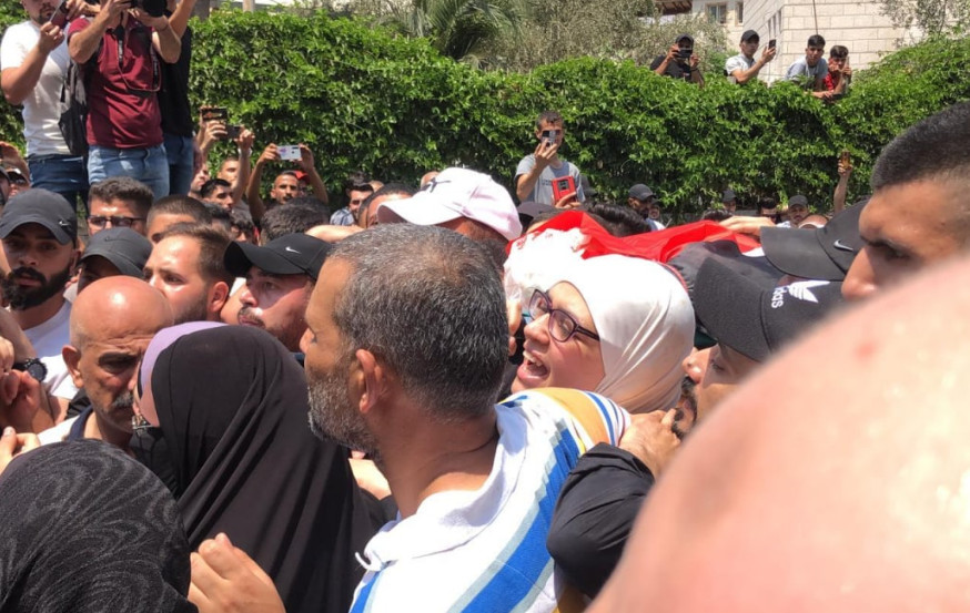 بالصور والفيديو  .. جماهير حاشدة تشيع جثامين شهداء نابلس
