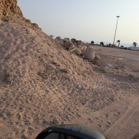 هدر ملايين الدنانير على سيارات ومياومات السفر.. و"سائح" ساخرا: هذه ليست تور بورا بل العقبة! شاهد