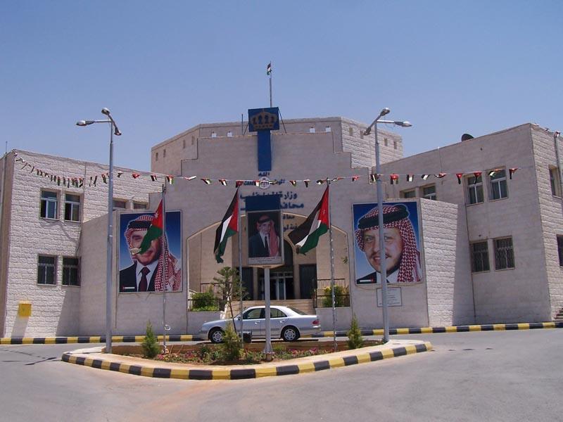 قرار بهدم مستشفى الزرقاء وإنشاء مركز صحي شامل