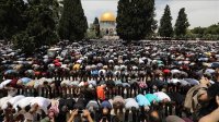 50 ألف مصلٍ أدوا صلاة الجمعة في الأقصى