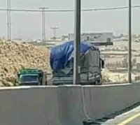 ضبط شخص يقود مركبة شحن بعكس اتجاه السير
