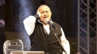 الوسوف من الفحيص : ابنتي عيون امامي .. سعادتي لا توصف