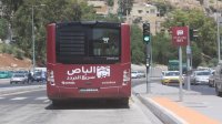 لجنة توجيهية تبحث تعزيز الاستثمار في تشغيل مشروع حافلات التردد السريع