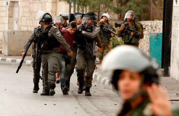 الاحتلال يعتقل عددا من الفلسطينيين بالضفة والقدس