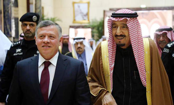 الملك يهنئ خادم الحرمين الشريفين باليوم الوطني للسعودية