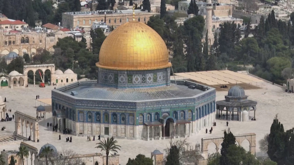 سلطات الاحتلال الإسرائيلي تضيق وصول أهالي الضفة الغربية للمسجد الأقصى