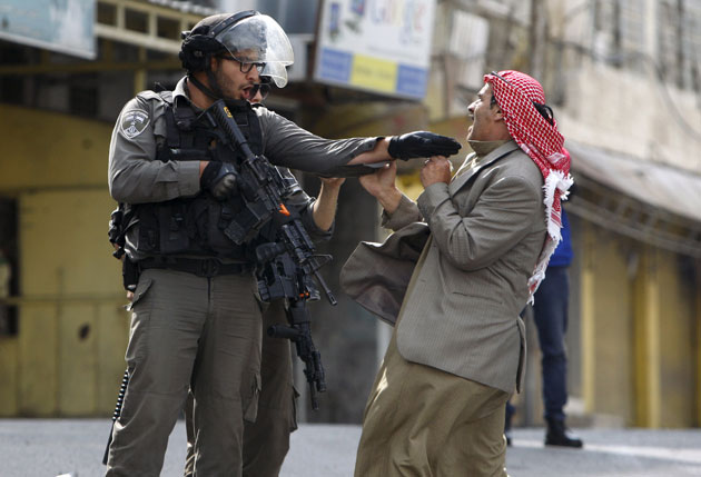 امين عام اللجنة الملكية لشؤون القدس يدعو لتنبيه العالم للانتهاكات والجرائم الاسرائيلية