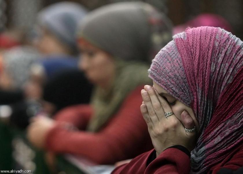 هل يحق للزوج منع زوجته من أداء صلاة التراويح بالمسجد؟