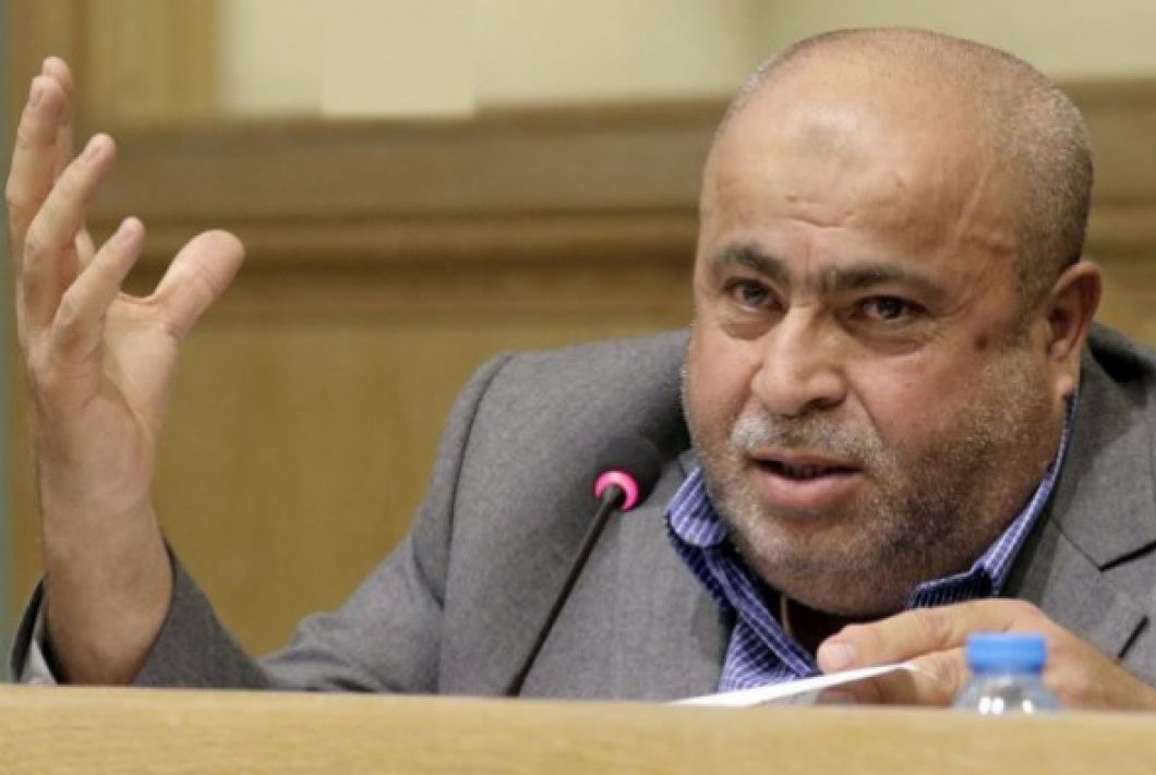 النائب عطية: عالجت إصابتي الناتجة عن "طوش النواب" بلسع النحل